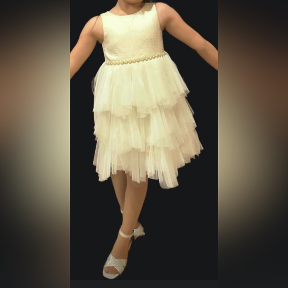 Elegant Cream Sleeveless Tiered Dress with Pearl Waist Details